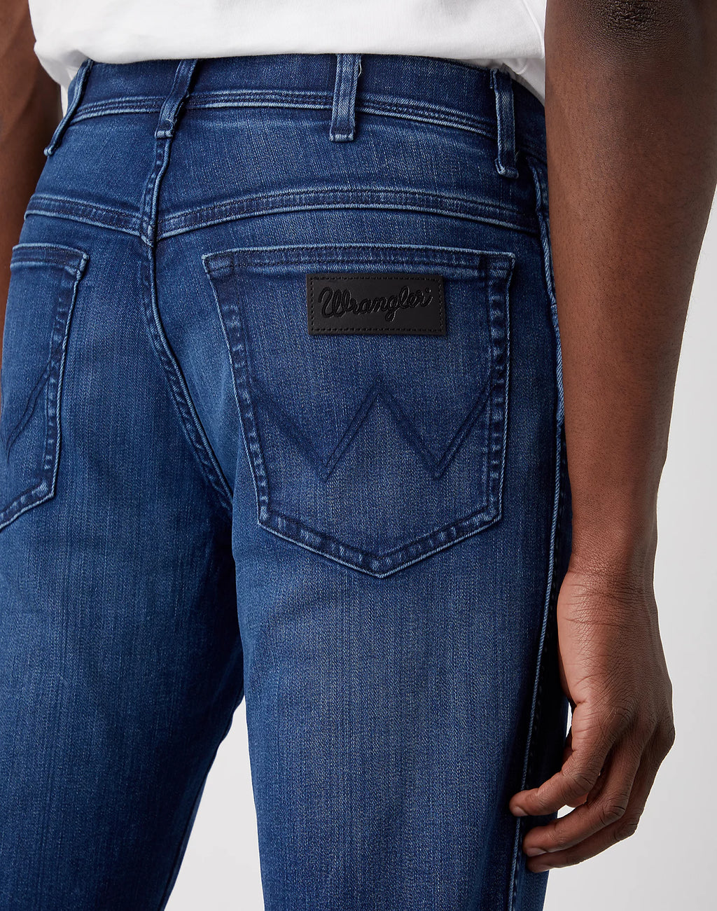 WRANGLER WILD HORSE TEXAS SLIM - DARK WASH