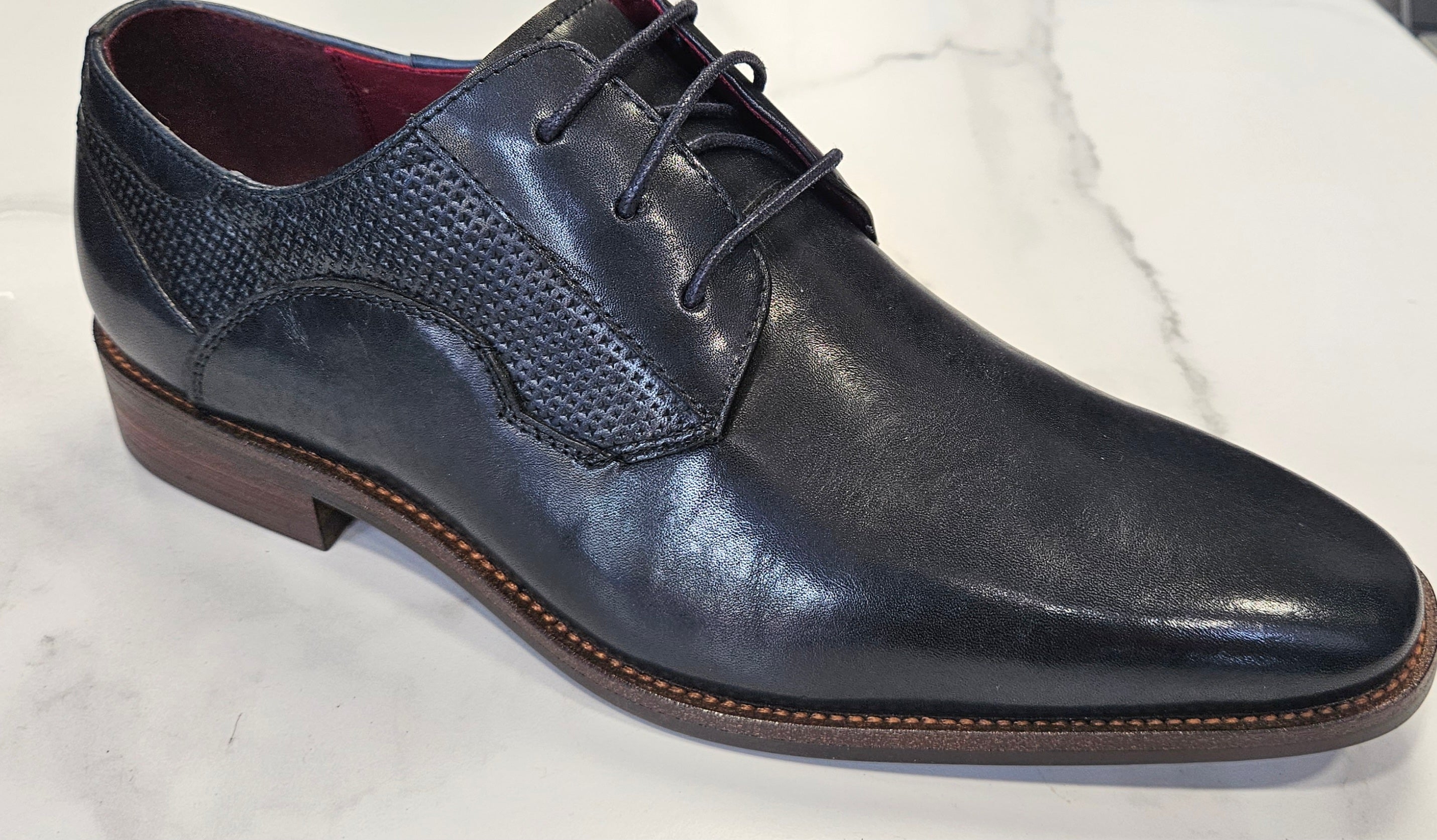 ESCAPE NIJINSKY SHOE - NAVY BLUE