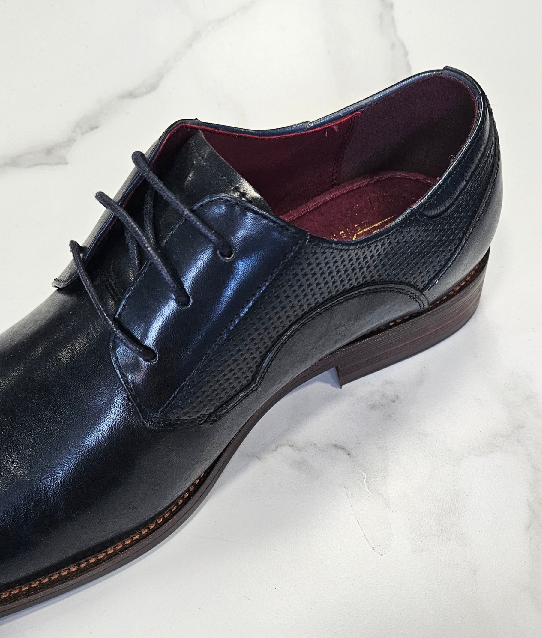 ESCAPE NIJINSKY SHOE - NAVY BLUE