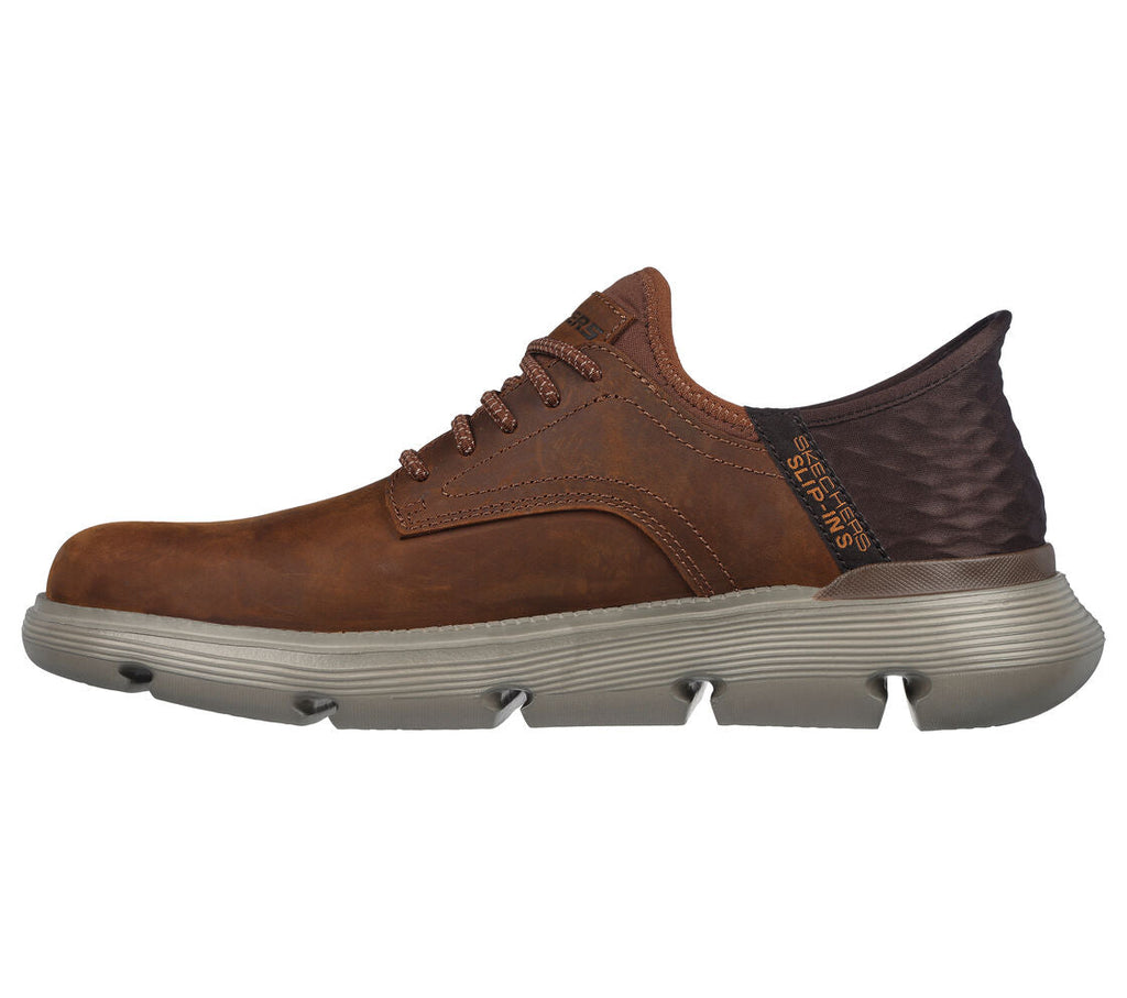 SKECHERS GARZA- GERVIN - DARK BROWN