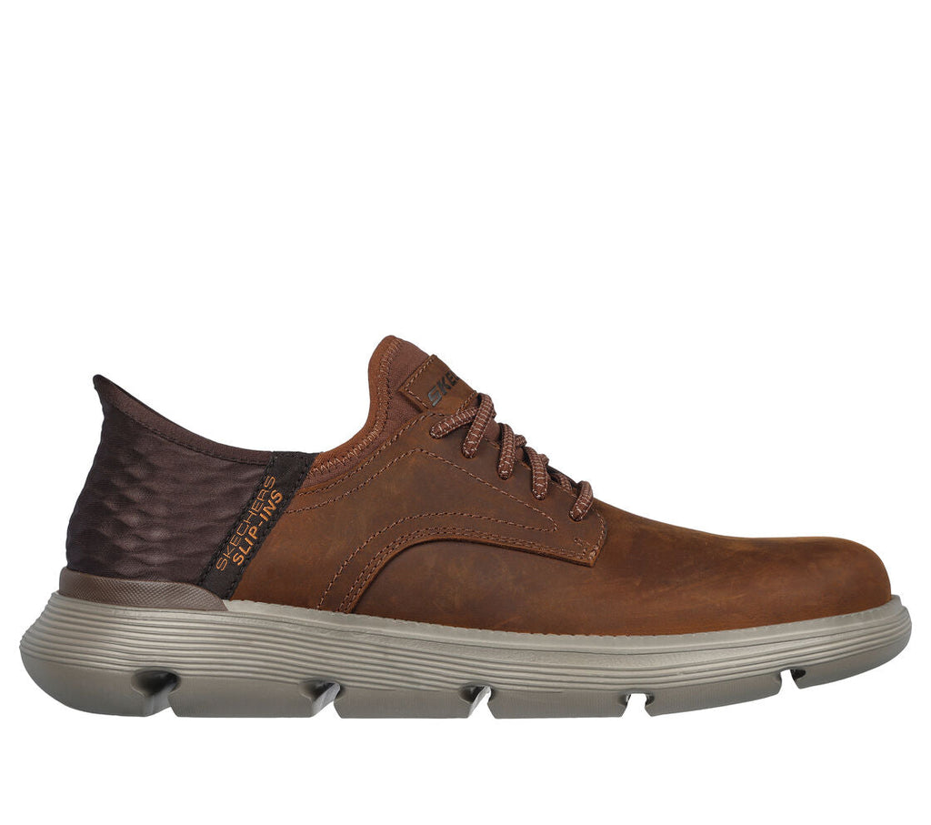 SKECHERS GARZA- GERVIN - DARK BROWN