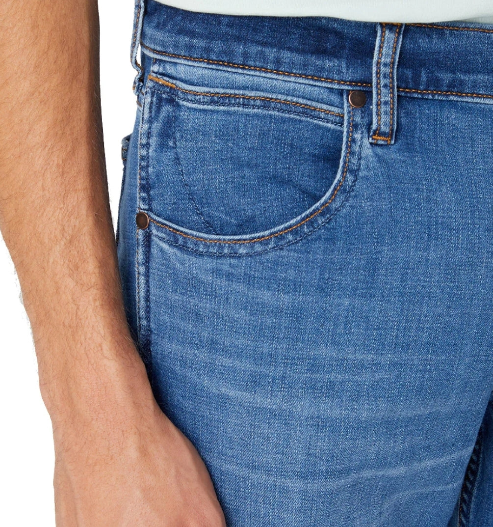 WRANGLER GREENSBORO SOFTWEAR - LIGHT WASH