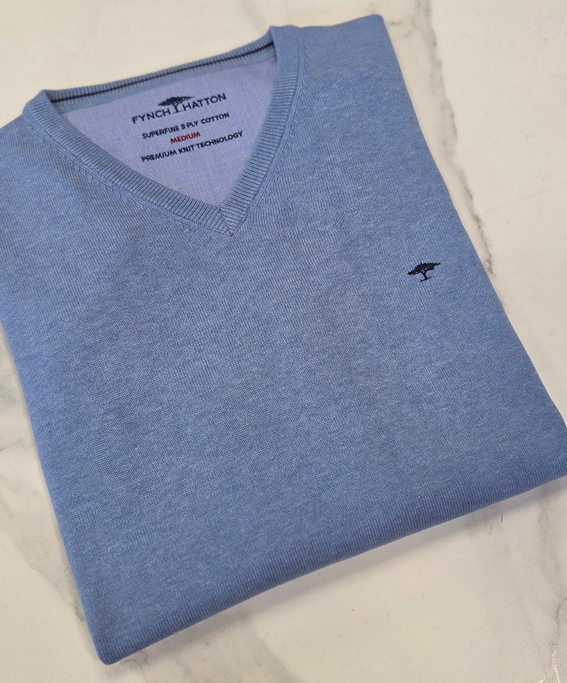 FYNCH HATTON V-NECK KNITWEAR - CRYSTAL BLUE