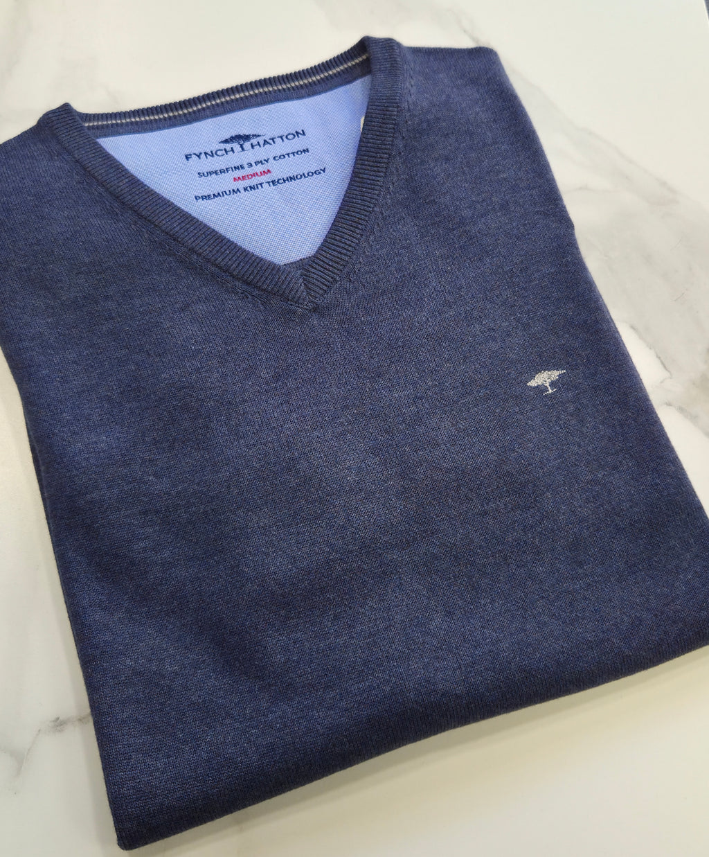 FYNCH HATTON V-NECK KNITWEAR - NIGHT