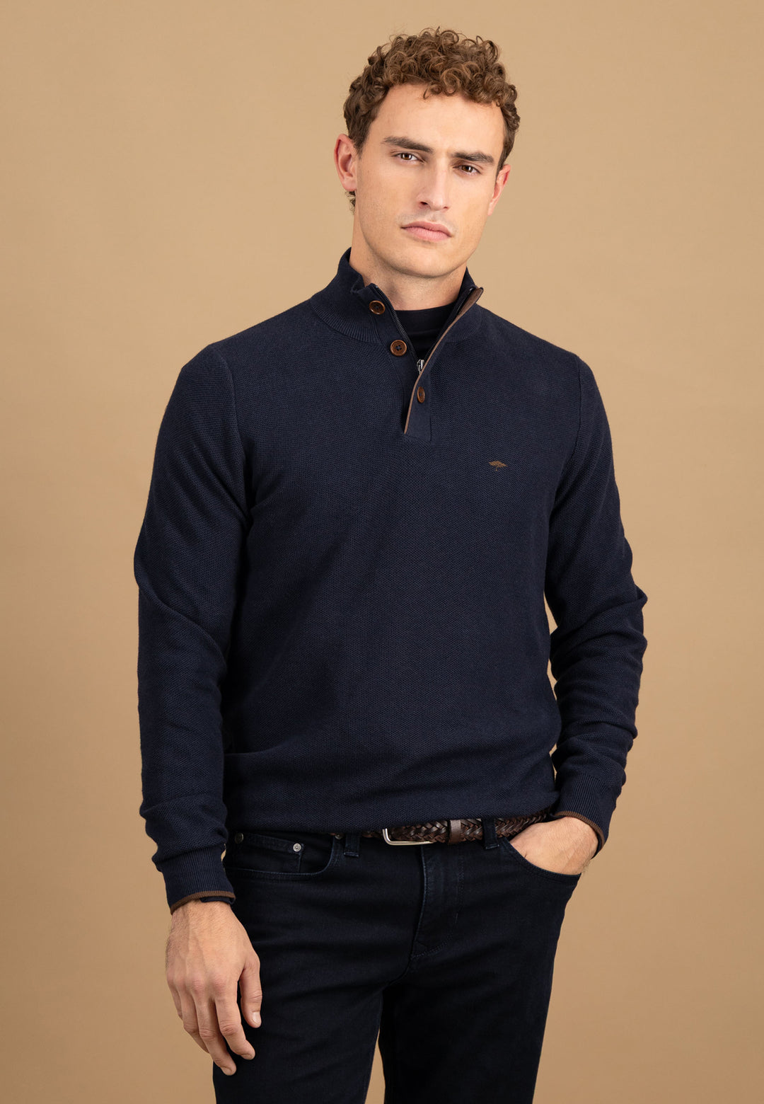 FYNCH HATTON BUTTON TROYER KNITWEAR - NAVY
