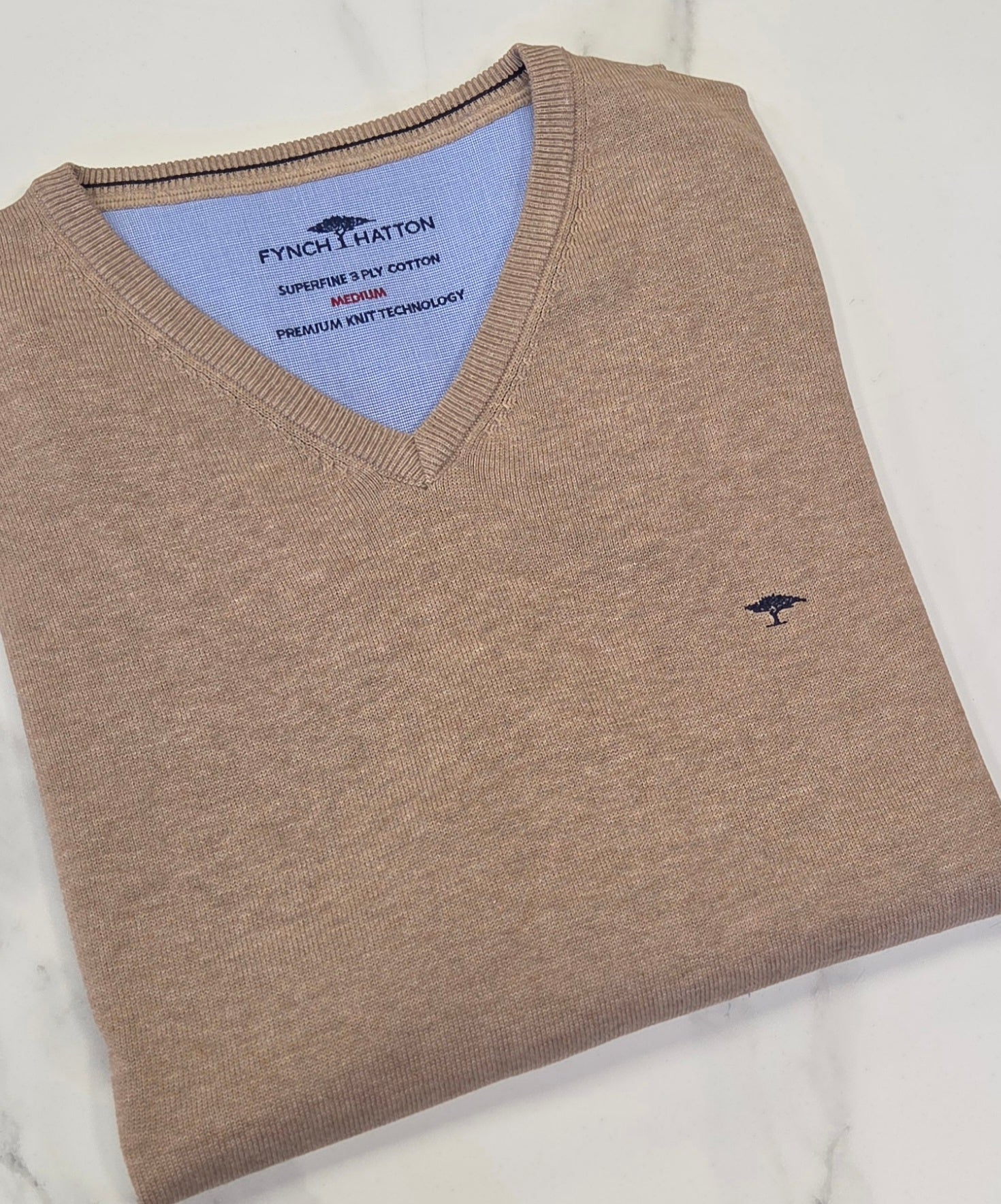 FYNCH HATTON V-NECK KNITWEAR - BISCUIT