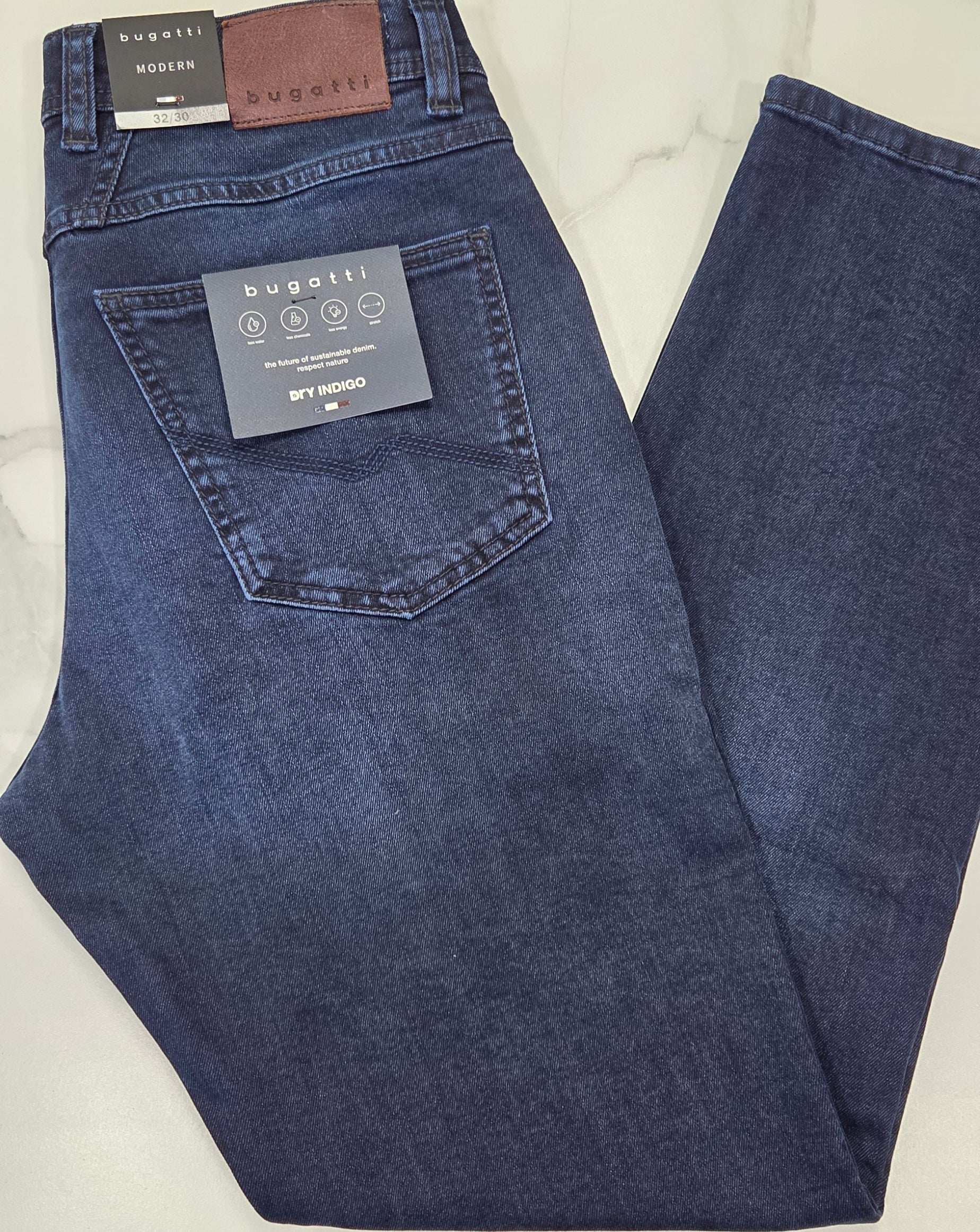 BUGATTI DRY INDIGO SOFT STRETCH JEANS (3919D/26612/396) - NAVY BLUE WASH