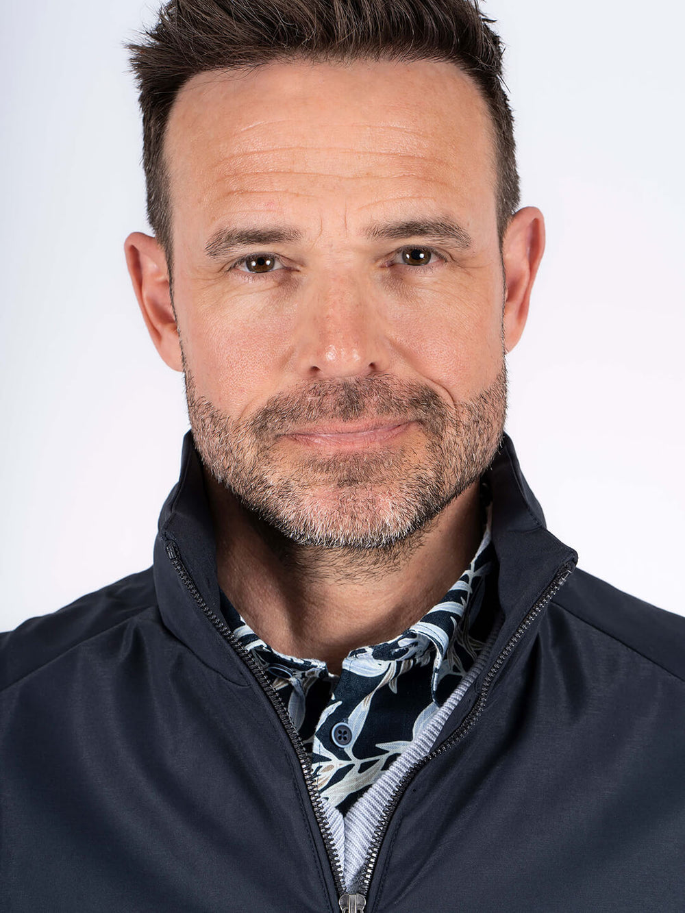 PRE END TRAVIS LIGHTWEIGHT SLEEVELESS JACKET - NAVY