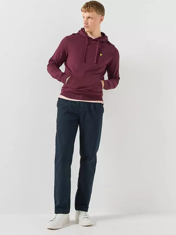 LYLE & SCOTT CORE LOGO HOODIE  - WINE