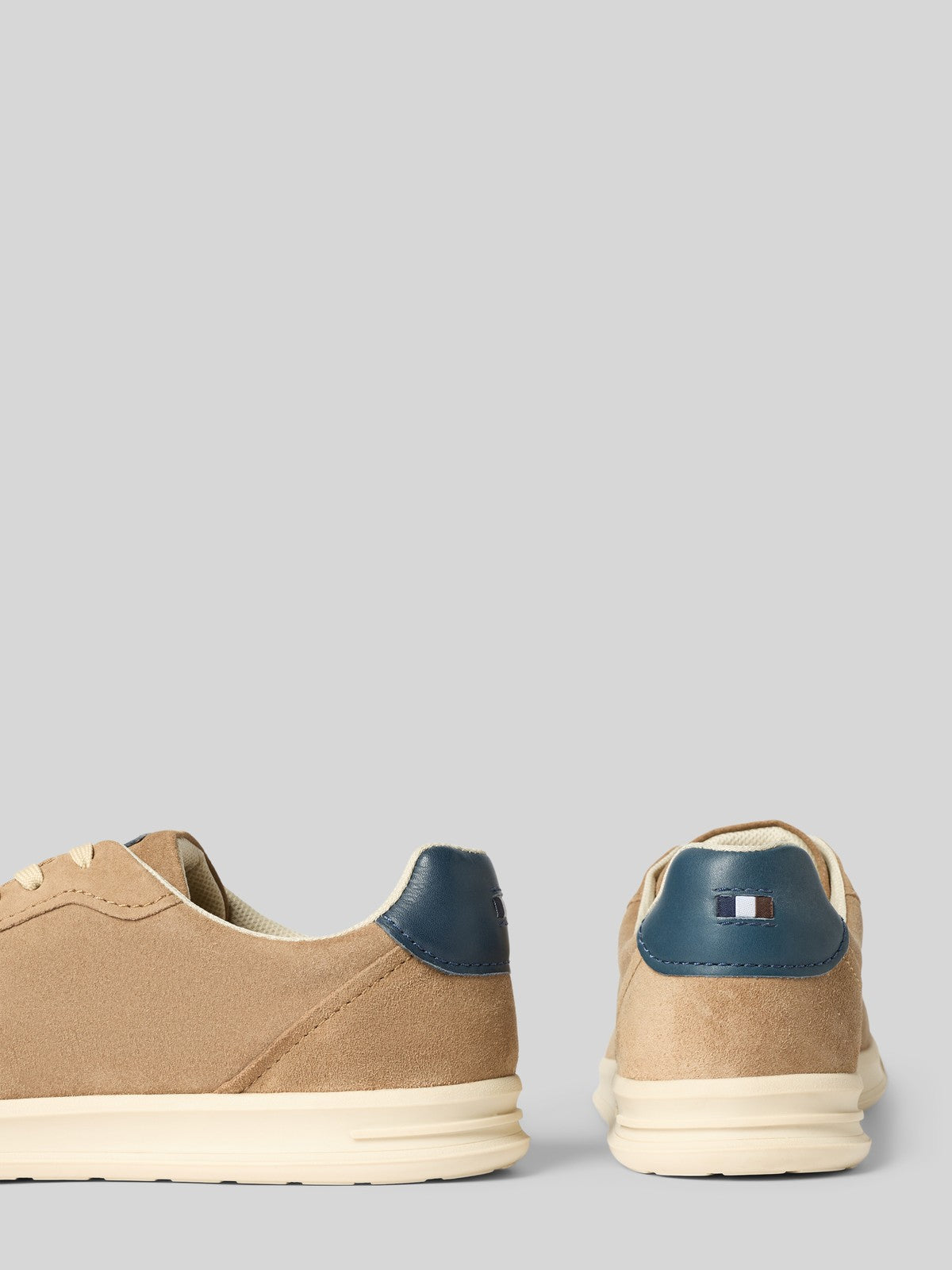 BUGATTI CASUAL TRAINER -BEIGE