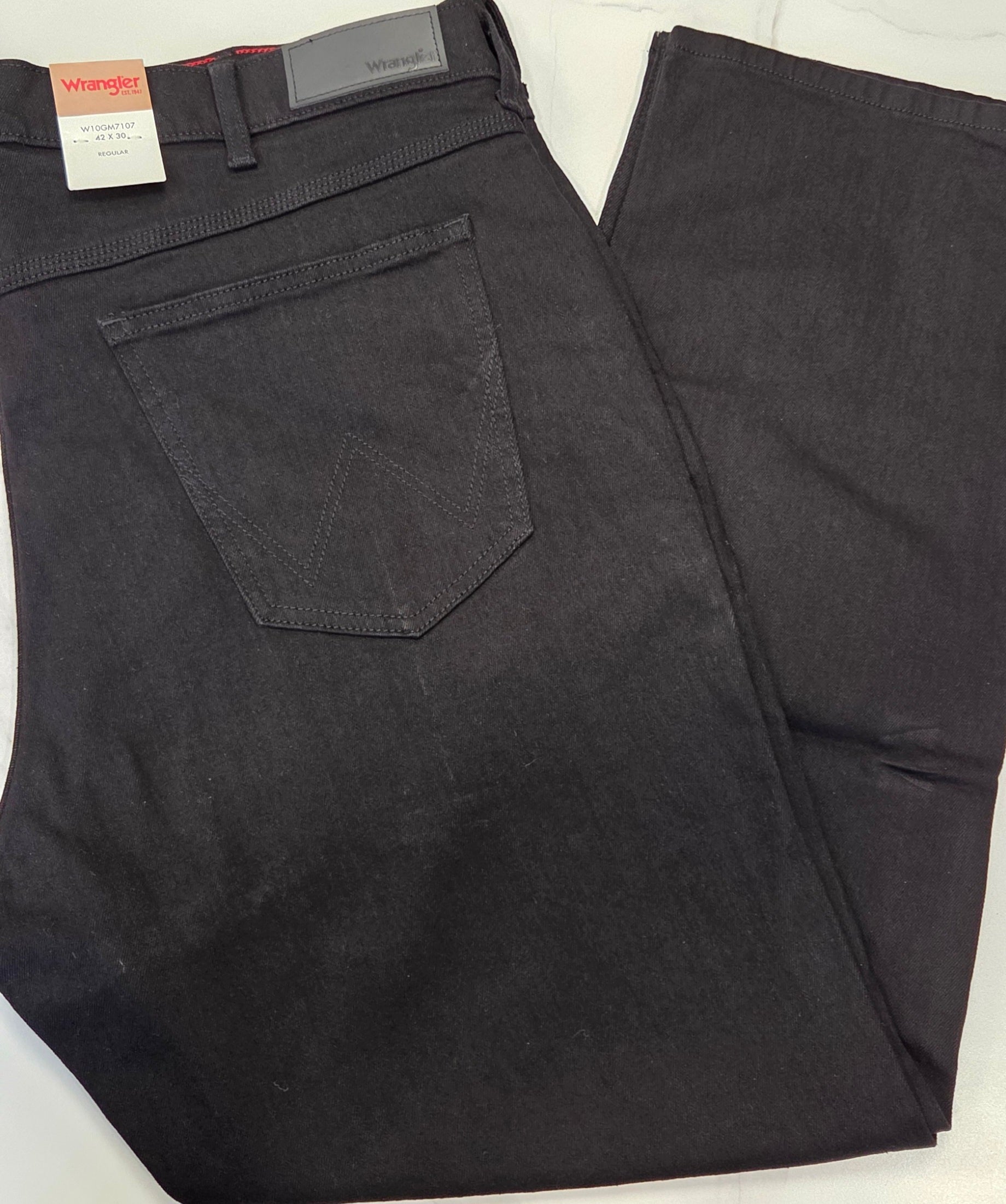 WRANGLER BLACK RINSE REGULAR STRAIGHT DENIMS - PLUS SIZE